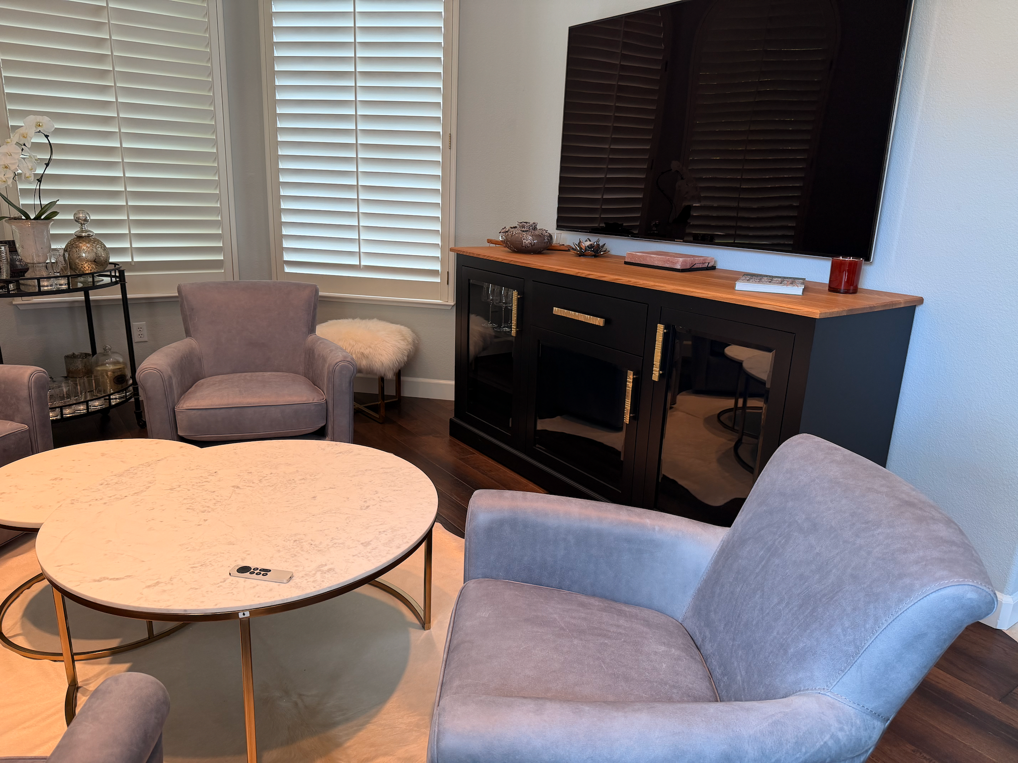 The new wine room with credenza